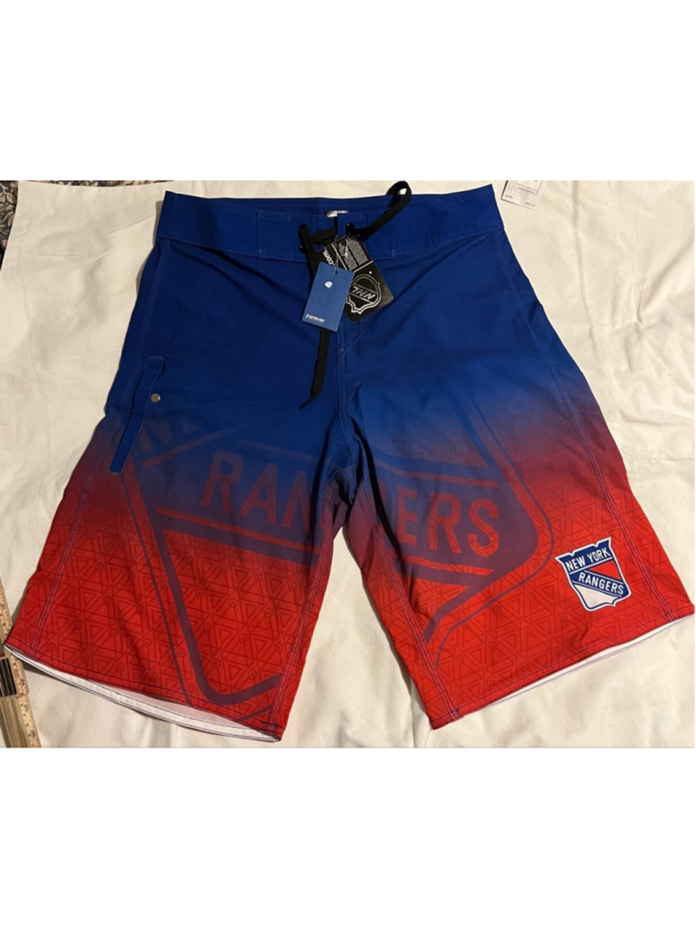 Men's New York Rangers Sea Wind Swim Trunks. Size 32